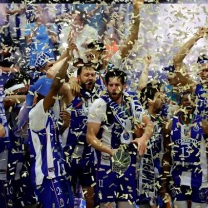 Porto vence Benfica 75-71 com coração de dragão