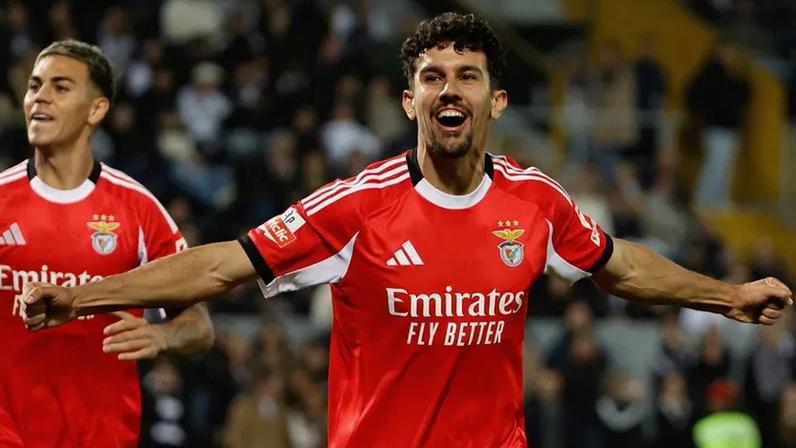 Tomás Araújo está expectante, sem pensar na saída do Benfica