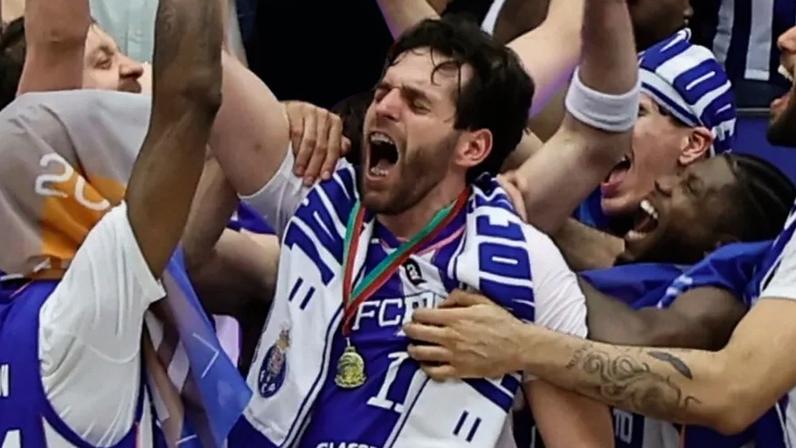 Miguel Queiroz regressa ao Dragão com título que considera peso