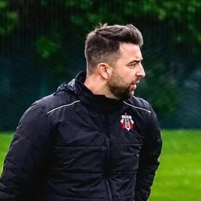 Treinador Miguel Valença renova contrato com o Louletano