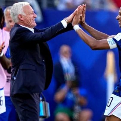 Deschamps celebra vitória na estreia, diz que conseguimos jogar com liberdade