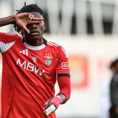 Benfica prepara pré-época: seis jovens vão mostrar-se a Marco Silva
