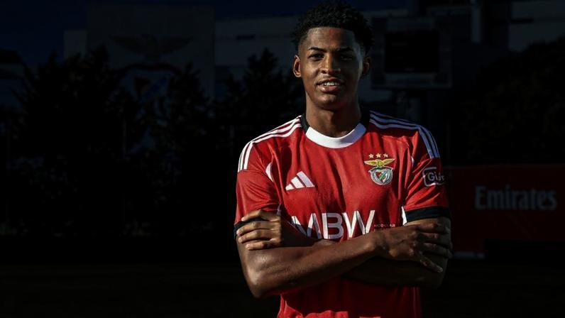 Benfica mantém Dilan Neves, sonho é chegar à equipa A