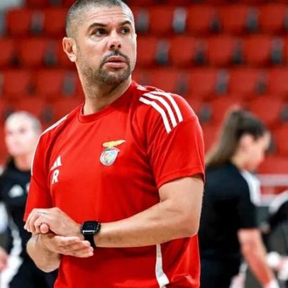 Paulo Roxo deixa o comando técnico da equipa feminina de futsal do Benfica
