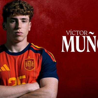 Víctor Muñoz é reforço do Liverpool, confirma o clube