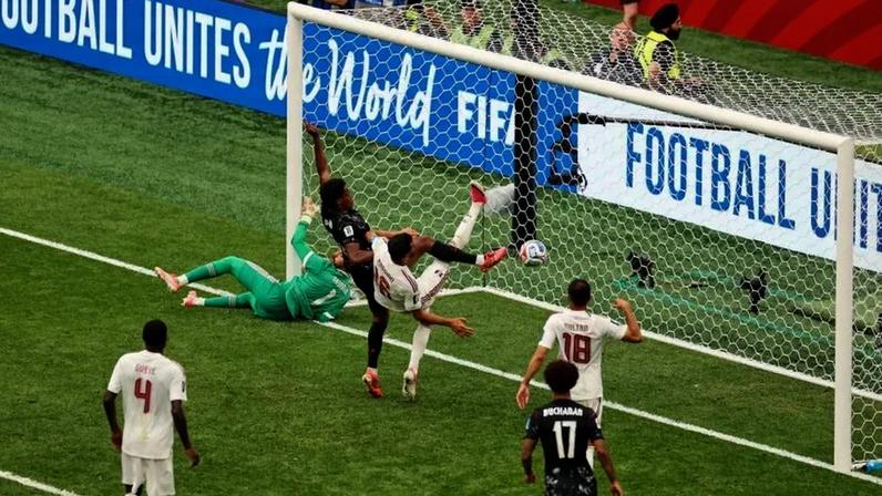 Goleada ao Qatar foi a primeira vitória do Canadá num Mundial