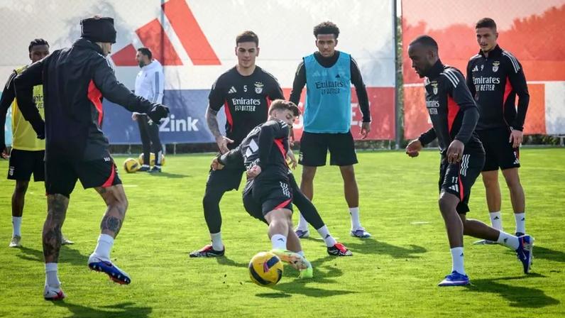 Benfica SAD tem almofada de 190 milhões para reconstruir plantel