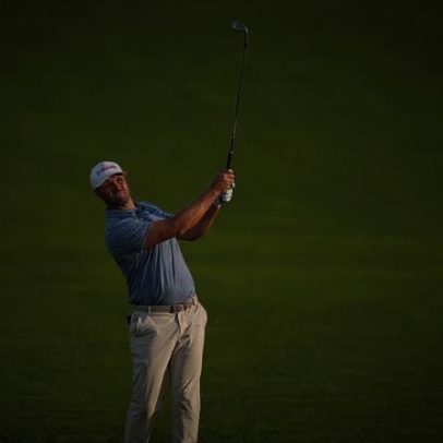 Wyndham Clark lidera Open dos EUA após primeira volta incompleta