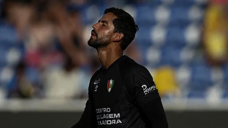 Renan Ribeiro deixa o Estrela Amadora