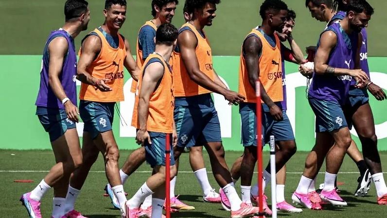 Sorriso no treino da Seleção