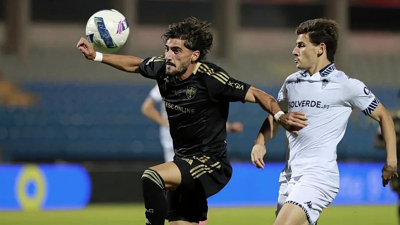 Miguel Sousa fez 15 jogos na 1.ª metade da época antes de ser cedido