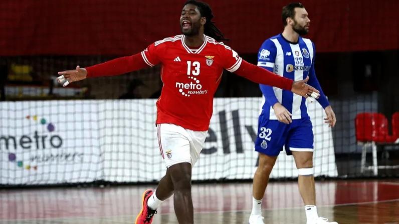 Paulo Moreno (ex-Benfica) reforça espanhóis do CB Nava