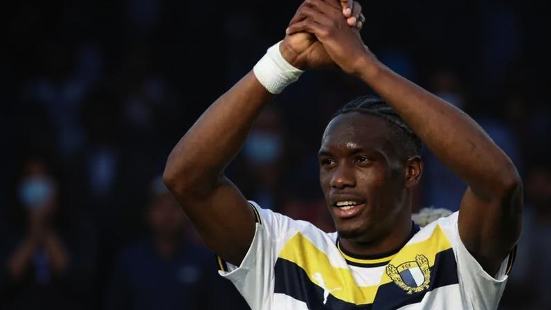 Ibrahima Ba na lista do Benfica