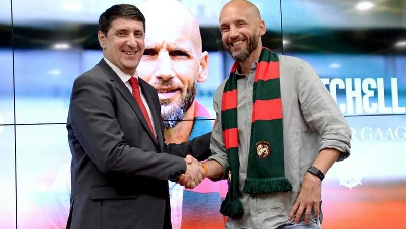 Carlos André Gomes trabalha na contratação de reforços para o Marítimo