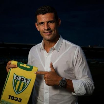 Ricardo Costa apresentado no Tondela e identifica-se com o projeto