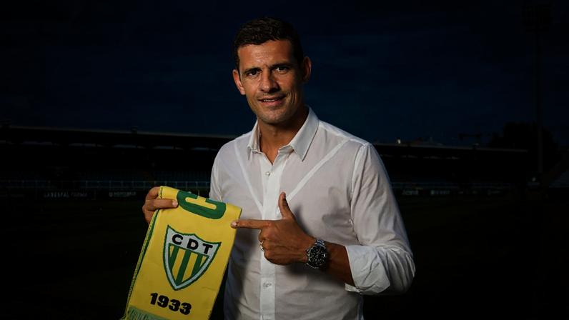 Ricardo Costa apresentado como treinador do Tondela