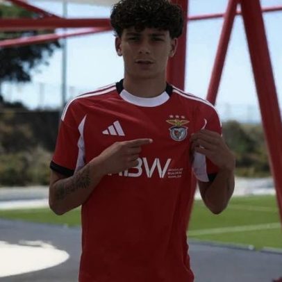 Afonso Baldé assina contrato profissional com o Benfica