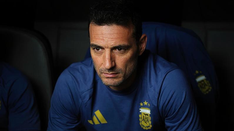 Scaloni fica sem palavras para Messi e admite não saber se será suficiente