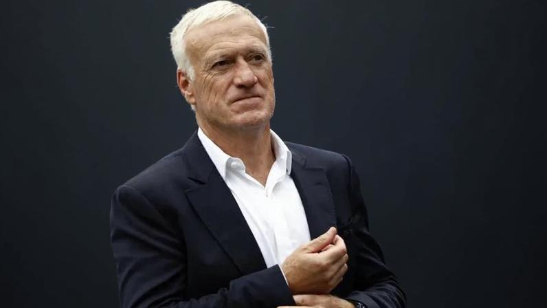 Deschamps falha jogo com a Noruega após morte da mãe