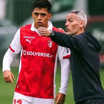 Thiago Helguera está perto de seguir para o Granada