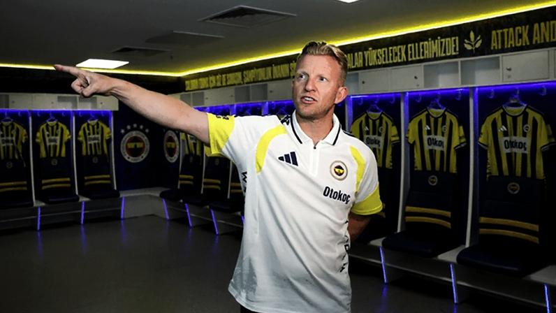 Dirk Kuyt é oficializado como adjunto do Fenerbahçe