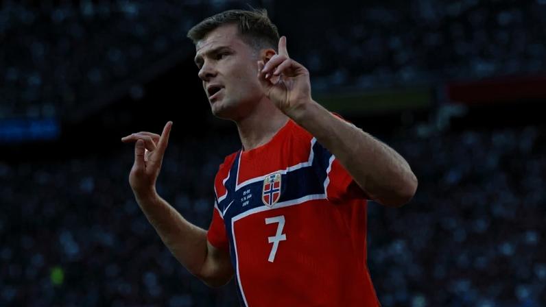 Juventus substitui Vlahovic por Sorloth para reforçar ataque