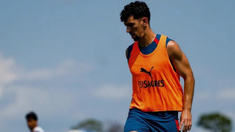 Tomás Araújo reintegrado no treino de recuperação após goleada de Portugal