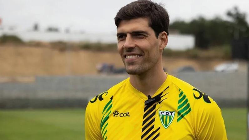 João Afonso renova com o Tondela por mais uma temporada