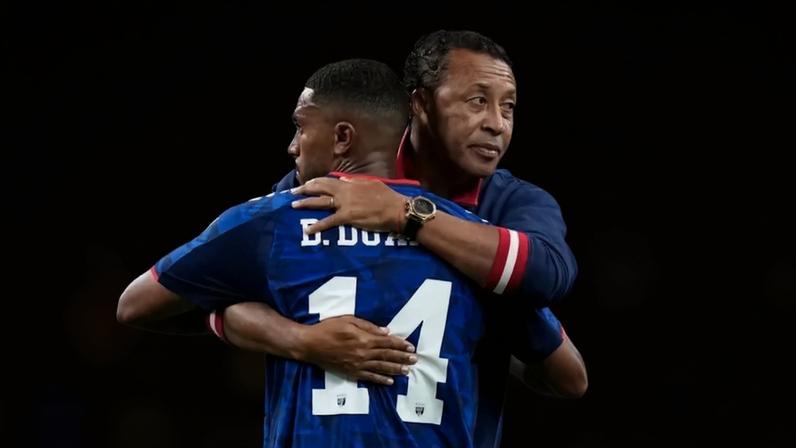 Bubista destaca satisfação com fase inicial sem derrotas