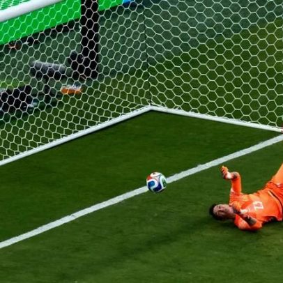 Muslera admite estar a sofrer muito