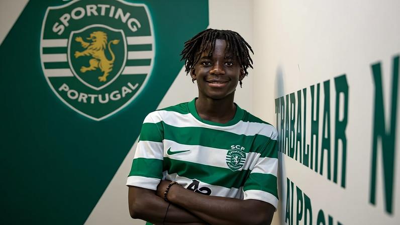 Fernando Gabriel assina contrato de formação com o Sporting