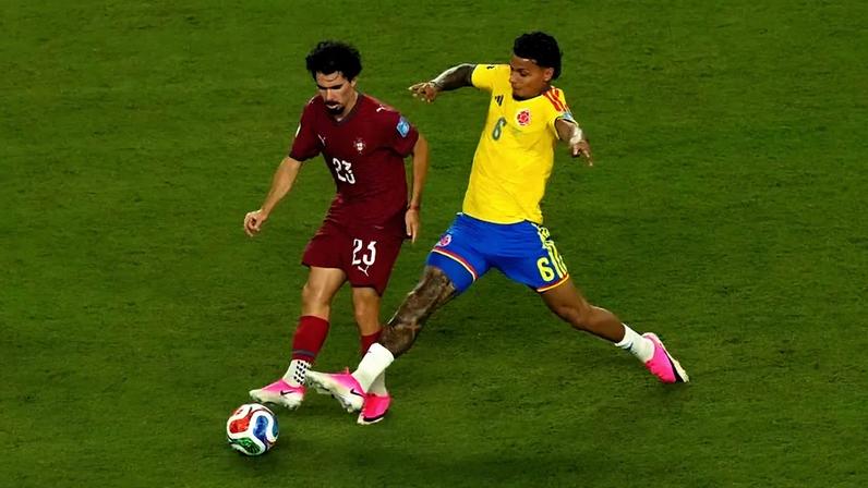 Ríos destaca exibição da Colômbia ante Portugal, lutando pela vitória até ao fim