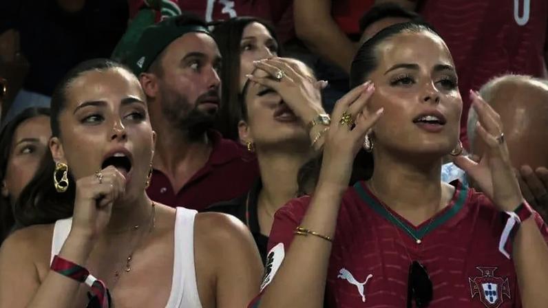 Imagem da namorada de Francisco Conceição com a irmã gémea viral em Miami