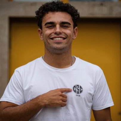 Tiago Serrazina regressa ao Caldas