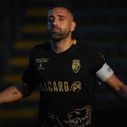 Farense anuncia saída de Marco Matias após quatro épocas