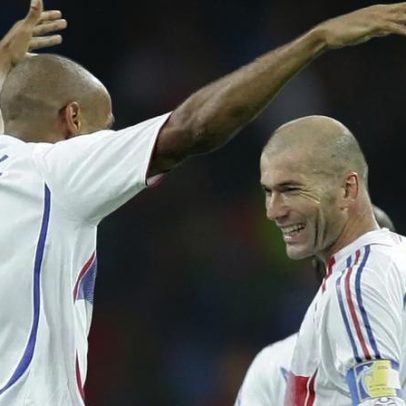 Ronaldo pediu a Zidane que saísse do balneário do Brasil em 2006