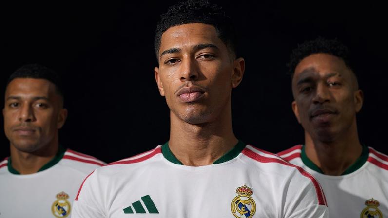 Kylian Mbappé, Jude Bellingham e Vinícius Júnior apresentam a nova camisola do Real Madrid