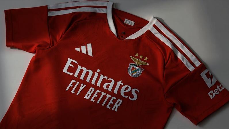 Nova camisola do Benfica inspira-se numa fachada, não da Luz