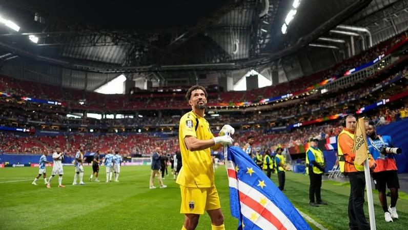 Vozinha foi herói sem capa no empate de Cabo Verde com Espanha