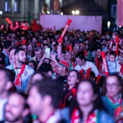 Melhores imagens da festa dos adeptos portugueses na Fan Zone Betano em Gaia