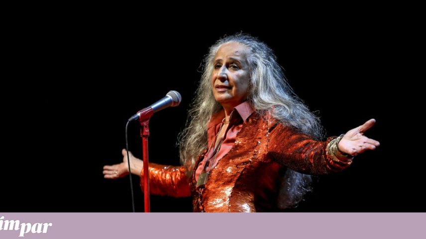 Maria Bethânia, aos 80 anos, lidera o seu próprio movimento