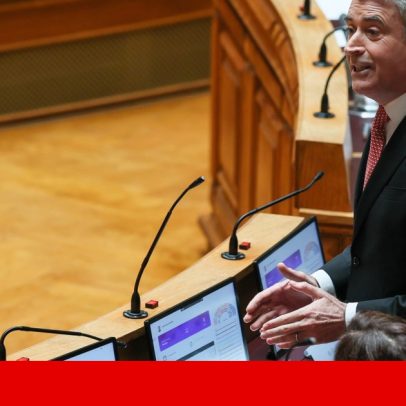 José Luís Carneiro critica Governo por anúncios de pacotes; já são 25