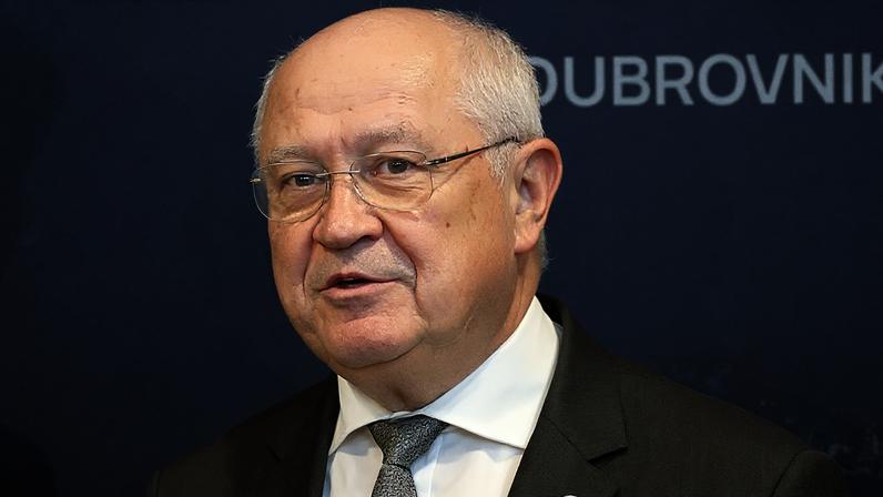 Primeiro-ministro da Moldávia, Alexandru Munteanu, participa na Cimeira dos Três Mares em Dubrovnik, Croácia, 28 de abril de 2026