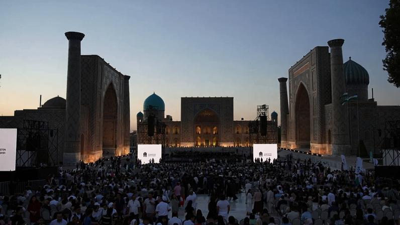 Praça Registan, Samarcanda