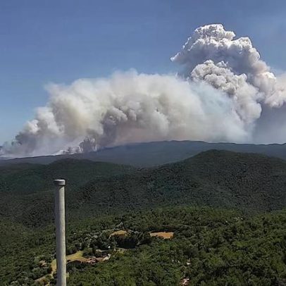 Incêndio na Costa Brava devasta 750 hectares e confina 12.000 pessoas
