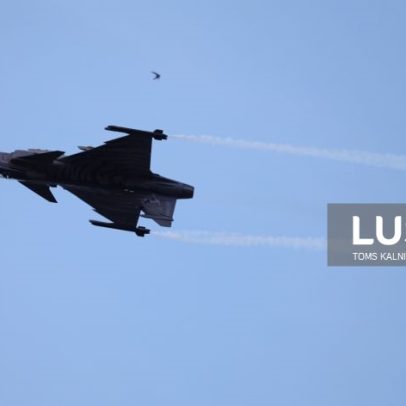 Ucrânia recebe 16 caças Gripen em reforço histórico