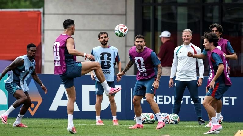 Seleção portuguesa treina em Toronto e viaja até Dallas onde disputa oitavos