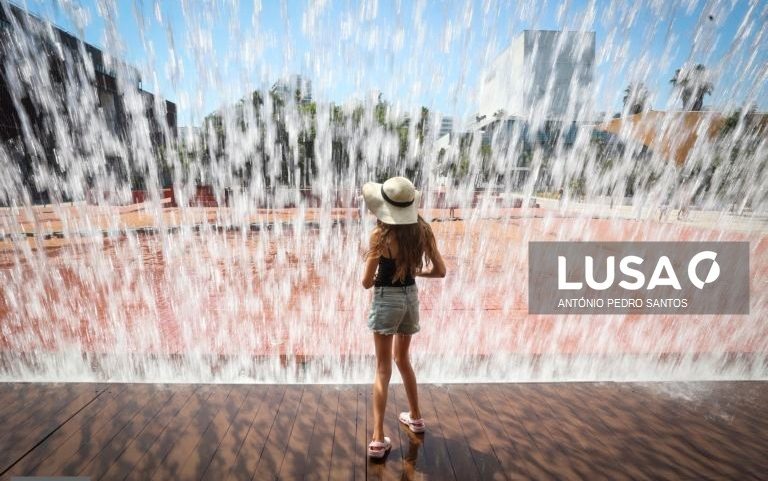 Sete distritos mantêm aviso vermelho devido ao calor intenso
