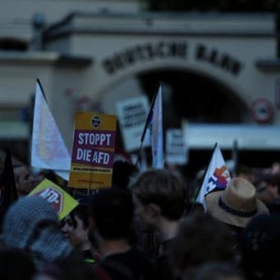 25.000 manifestantes protestam contra congresso da AfD na Alemanha