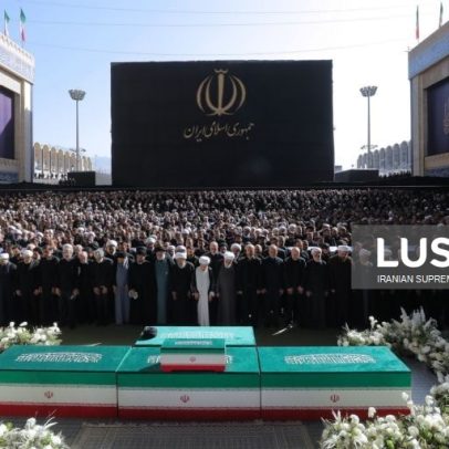 Grande oração fúnebre no Irão por Khamenei, Mojtaba continua ausente